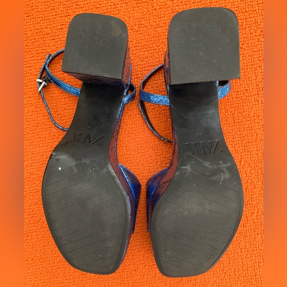 Metallic Blue Flatform Sandals 36 - Picture 8 of 8